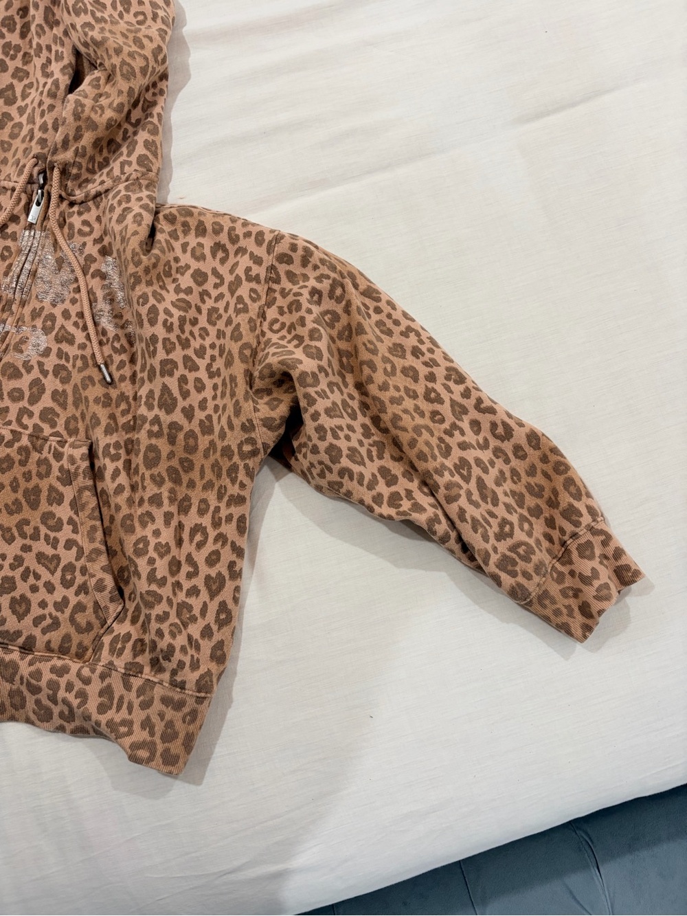 PINK Victoria Secret Cheetah Quarter Zip Hoodie - Picture 2 of 9